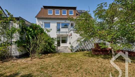 Bild von Zweifamilienhaus mit Traumgarten auf Erbpachtgrundstück in Toplage von Dreieich-Sprendlingen