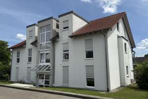 Dachgeschoßwohnung mit Südbalkon in kleiner Wohneinheit von Erbach-Ersingen – Die vollständige Adresse der Immobilie erhältst du vom Anbieter., 89155 Erbach – Vorschaubild 2