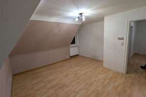 kleine 2-Zimmer-Dachgeschoss-Wohnung in Heidingsfeld**  – Werkingstraße 4, 97084 Heidingsfeld, Würzburg – Vorschaubild 8