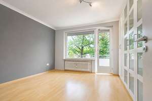 2 Balkone & großzügiger Grundriss: Tolle 3-Zimmer-Wohnung in begehrter Lage von Hamburg-Poppenbüttel – Die vollständige Adresse der Immobilie erhältst du vom Anbieter., 22391 Wellingsbüttel, Hamburg – Vorschaubild 10