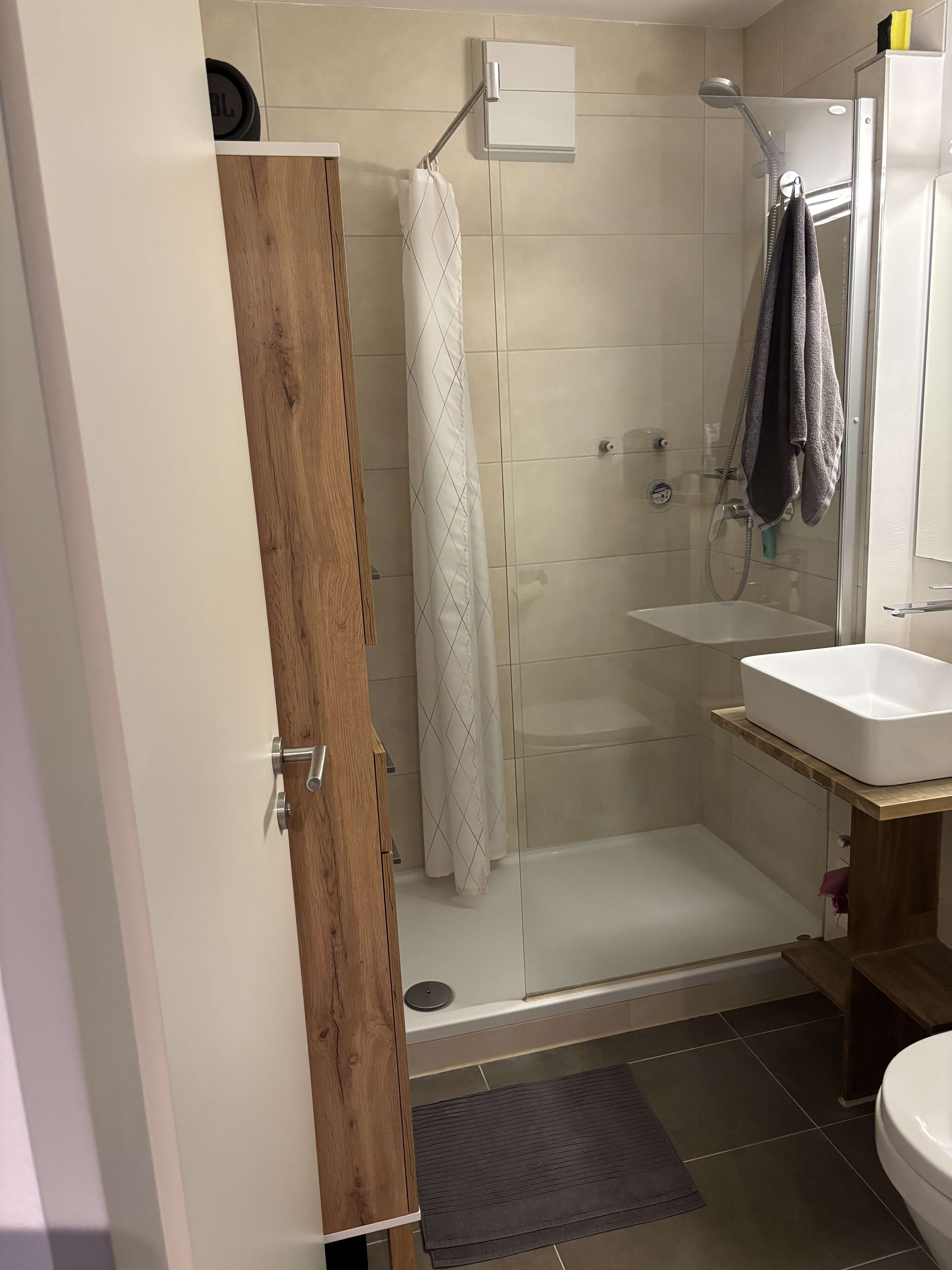 Immobilie in Neusäß - Stilvolle, gepflegte 1-Raum-Wohnung mit gehobener Innenausstattung in Neusäß - Bild 2