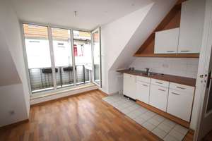 Dachgeschoss mit sonnigem Ausblick im beliebten Leipzig-Gohlis, provisionsfrei – Die vollständige Adresse der Immobilie erhältst du vom Anbieter., 4157 Gohlis-Mitte, Leipzig – Vorschaubild 4