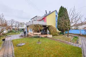 Riesger Garten mitten in der Stadt. In diesem Reihenhaus haben Sie Platz für die ganze Familie – Augsburg – Vorschaubild 9