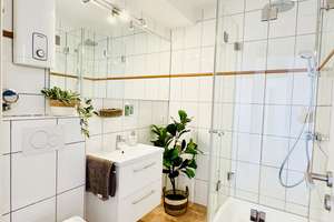 Für Jung & Alt: Bezugsfreie 3,5 Zimmer mit XXL-Loggia (Süden) * Aufzug * Nähe Bethesda Krankenhaus – Barbarossastraße 49, 41063 Gladbach, Mönchengladbach – Vorschaubild 7
