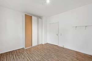 Charmante 3-Zimmer-Altbauwohnung mit Balkon im begehrten Stuttgart-West – Die vollständige Adresse der Immobilie erhältst du vom Anbieter., 70197 Rotebühl, Stuttgart – Vorschaubild 6