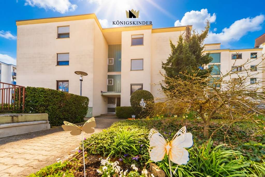 Immobilie in Hemmingen - Perfekt geschnittene 3-Zimmer-Wohnung mit Einbauküche und Garagenplatz - Bild 0