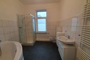 Renovierte 3-Zimmer-Altbau-Wohnung mit Dusche, Badewanne und Balkon im 1. OG – Ruhrstraße 26-28, 27570 Geestemünde, Bremerhaven – Vorschaubild 7