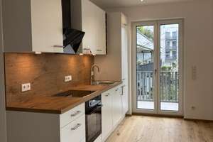 Erstbezug - möblierte Wohnung mit 53 qm Wohnfläche in einer eleganen Stadtvilla mit 6 Wohnungen  – Hans-Grässel-Weg 0, 81377 Neuhadern, München – Vorschaubild 3