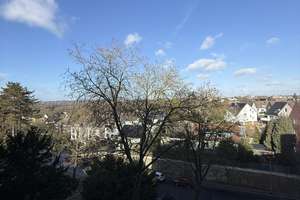 Attraktive 3-Zimmer-Wohnung mit Balkon, Tiefgarage und Aufzug