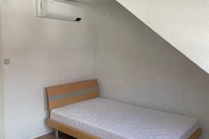 Neuwertige 2-Zimmer-Dachgeschosswohnung mit gehobener Innenausstattung, teilmöbliert – Ruschgraben xx, 76139 Karlsruhe – Vorschaubild 9