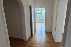 Familienwohnung mit 2 Bädern und 2 Balkonen direkt im Zentrum – Wallstraße 17, 1067 Innere Altstadt, Dresden – Vorschaubild 4