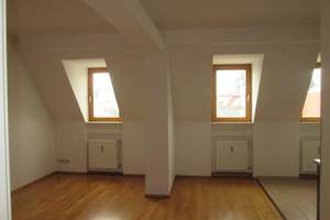 *Haidhausen*3 Zimmer DG-Wohnung mit offener Küche *EBK *Bad mit Wanne *Keller*