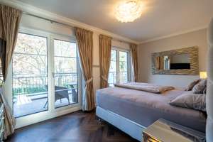 Hochwertige Villa mit ca. 300qm Wohn-/Nutzfläche, 2 Garagen, Pool in ruhiger Lage - provisionsfrei - – Die vollständige Adresse der Immobilie erhältst du vom Anbieter., 14109 Wannsee, Berlin – Vorschaubild 12