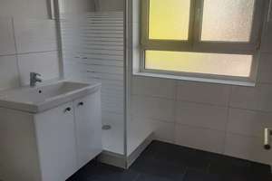 * Frisch saniert * Helle 2-Zimmer Wohnung mit Balkon in Duisburg-Hamborn inkl. Einbauküche – Schulte-Marxloh-Str. 15, 47169 Marxloh, Duisburg – Vorschaubild 1
