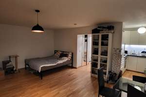 Helle 1-Zimmer-Wohnung mit großem Balkon und Ausblick ins Grüne in Stuttgart-Botnang – Regerstraße 60, 70195 Botnang-Ost, Stuttgart – Vorschaubild 3