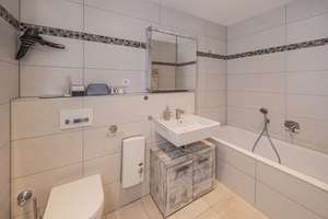 Property thumbnail 13