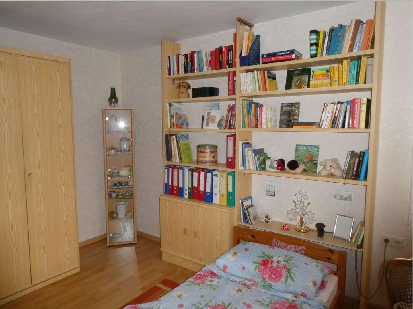 Immobilie in Vestenbergsgreuth - Attraktives EFH im Landhausstil  sucht neue Eigentümer - Bild 2