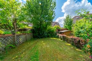 Ihr neues Zuhause im "Roten Löwen" - Gepflegtes Reihenhaus mit Garten und Komfort in Lübeck St. Lore – Die vollständige Adresse der Immobilie erhältst du vom Anbieter., 23558 Sankt Lorenz Süd, Lübeck – Vorschaubild 3