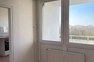 Helle 2-Zimmer-Wohnung mit Balkon in Kiel – Helsinkistraße 8, 24109 Mettenhof, Kiel – Vorschaubild 3