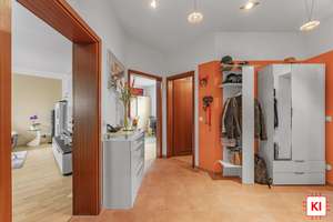 Charmante Eigentumswohnung mit großzügigem Wohnbereich, Loggia und Doppelstellplatz! – Die vollständige Adresse der Immobilie erhältst du vom Anbieter., 81243 Aubing-Süd, München – Vorschaubild 3
