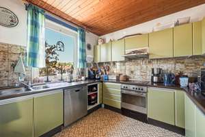 Charmantes Zweifamilienhaus in Weilimdorf mit Garten, Terrasse und zwei Garagen – Die vollständige Adresse der Immobilie erhältst du vom Anbieter., 70499 Weilimdorf (Ortsteil), Stuttgart – Vorschaubild 16