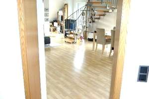 EIN STÜCK HIMMEL / 5 Zimmer Dachgeschoss-Maisonette + 2 Balkone, Einbauküche + 2 x TG. WG geeignet. – Am Haingraben 15, 65189 Südost, Wiesbaden – Vorschaubild 2
