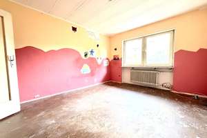 Viel Raum für Familie oder Investment - leere 4 Zimmer-Wohnung mit großem Balkon + PROVISIONSFREI + – Herzog-Berhnhard-Straße 134, 90439 Sündersbühl, Nürnberg – Vorschaubild 4