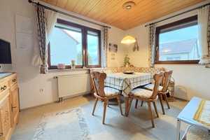 Zweifamilienhaus in ruhiger Lage mit schönem Garten – Ludwigsburg (Kreis) – Vorschaubild 5