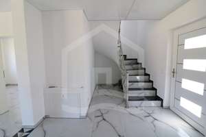Luxus trifft Design – exklusiver Erstbezug im Neubau – Die vollständige Adresse der Immobilie erhältst du vom Anbieter., 74291 Helmstadt-Bargen – Vorschaubild 3
