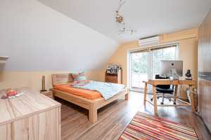 Familientraum in Berlin-Buckow: Großzügiges Einfamilienhaus mit großem Garten und Doppelgarage – Berlin – Vorschaubild 14