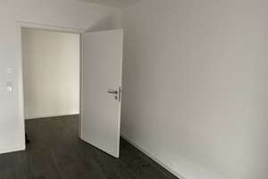 Ebenerdige Terrassenwohnung mit Vollbad, Kellerraum und PKW-Stellplatz – Die vollständige Adresse der Immobilie erhältst du vom Anbieter., 26133 Kreyenbrück, Oldenburg (Oldenburg) – Vorschaubild 12
