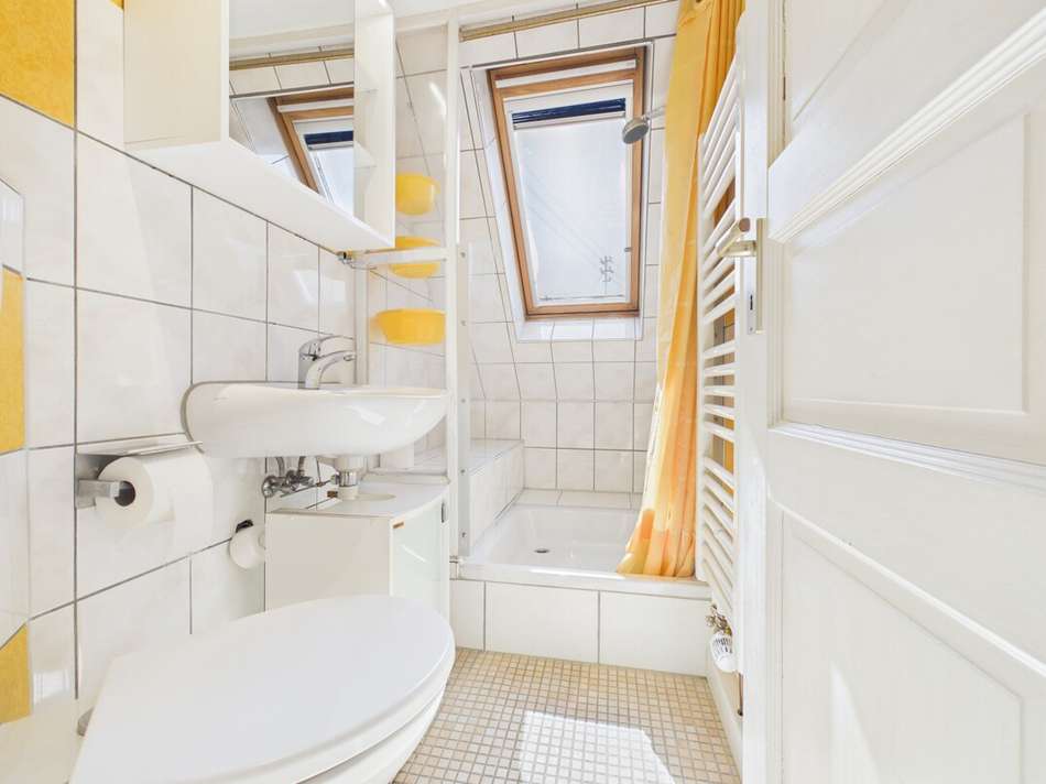 Tageslichtbad mit Dusche OG