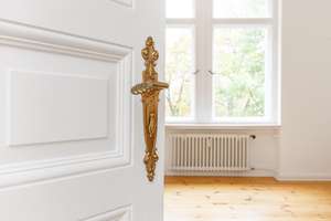 Helle Drei-Zimmer-Altbauwohnung im Hinterhaus mit Stuck und unverbaubarem Blick in den Park – Hasenheide 61, 10967 Neukölln (Ortsteil), Berlin – Vorschaubild 18