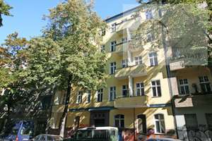 Gelegenheit im Reuter-Kiez: Mit Balkon zur Anlage oder baldiger Selbstnutzung