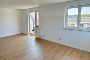 Ruhige 2-Zimmer-Wohnung im 4. Stock mit Balkon und Stellplatz in Dresden – Klingestraße – Klingestraße 15, 1159 Löbtau-Süd, Dresden – Vorschaubild 2
