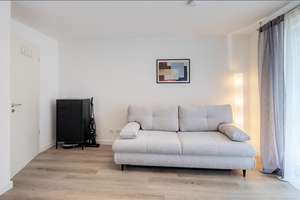 Möbliert: Modernes und gemütliches Zuhause mit drei Balkonen – Die vollständige Adresse der Immobilie erhältst du vom Anbieter., 80634 Neuhausen, München – Vorschaubild 6