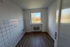 Großzügig wohnen in Salzgitter-Bad: 3-Zimmer-Wohnung mit Balkon – Erikastraße 46a, 38259 Salzgitter-Bad, Salzgitter – Vorschaubild 5