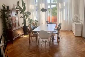 * STILVOLLE 2 1/2  ZIMMER ALTBAUWOHNUNG NÄHE LANDTAG & HAFEN** – Fürstenwall xx, 40219 Unterbilk, Düsseldorf – Vorschaubild 4
