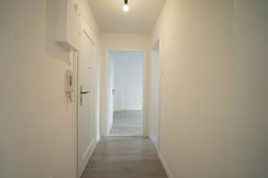 Helle 2-Zimmer Erdgeschosswohnung in Augsburg Kriegshaber – Untere Osterfeldstr 54, 86156 Kriegshaber, Augsburg – Vorschaubild 4