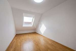 Über den Dächern – charmante Maisonette mit Weitblick und zwei TG-Stellplätzen – 70619 Heumaden, Stuttgart – Vorschaubild 9