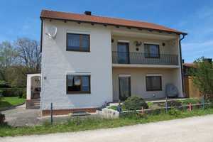 *Neu Preisanpassung*
Schönes Zweifamilienhaus mit Garage, Schuppen u. großem Garten mit Baumbestand – Altötting (Kreis) – Vorschaubild 2