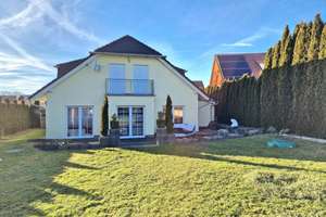 Schickes Einfamilienhaus in ruhiger Lage! – Die vollständige Adresse der Immobilie erhältst du vom Anbieter., 88371 Ebersbach-Musbach – Vorschaubild 1
