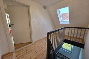 V3474 Gemütliche Doppelhaushälfte auf schönem Grundstück mit Platz für die ganze Familie – Die vollständige Adresse der Immobilie erhältst du vom Anbieter., 91448 Emskirchen – Vorschaubild 21