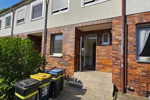 Gepflegtes Reihenmittelhaus mit einem schönen Garten. 
++ BITTE NUR SCHRIFTLICHE ANFRAGE ++ – Die vollständige Adresse der Immobilie erhältst du vom Anbieter., 51067 Holweide, Köln – Vorschaubild 2