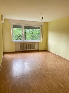 *renoviert* Geräumige Zweizimmerwohnung mit Balkon 