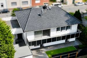 Stadtvilla mit Einliegerwohnung in Frankfurt 2 Garagen,2 Stellplätzen, Terrasse & Garten – 65931 Sindlingen, Frankfurt am Main – Vorschaubild 5