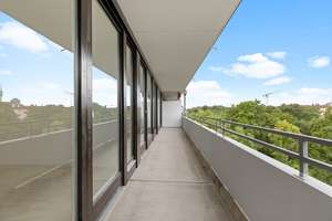 Milbertshofen: 3 Zi. | ca. 91 m² | 4. OG | gr. Balkon | techn. kernsaniert | 2 Bäder | offene Küche – Die vollständige Adresse der Immobilie erhältst du vom Anbieter., 80807 Milbertshofen, München – Vorschaubild 6
