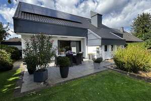 Familienidyll am Feldrand – modernes Einfamilienhaus mit Galerie und Traumgarten in Gütersloh-Spexar – Die vollständige Adresse der Immobilie erhältst du vom Anbieter., 33334 Spexard, Gütersloh – Vorschaubild 24