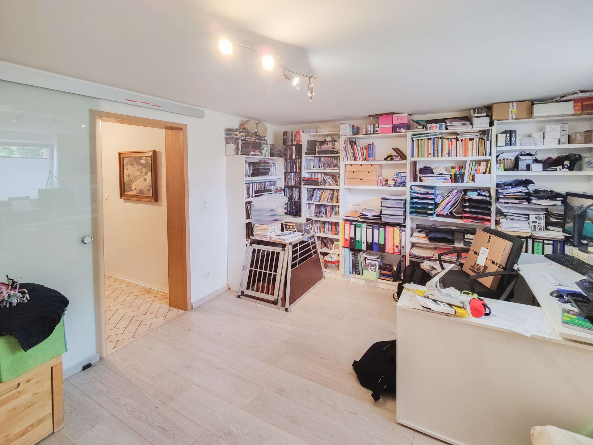 Immobilie in Altenkirchen (Westerwald) - Landwirtschaftliches Anwesen mit Stall, Scheune und Paddock zur Pferdehaltung! - Bild 1