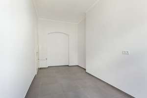 Hochwertig sanierte Altbauwohnung: Lichtdurchflutetes Raumwunder mit Balkon in Berlin Westend – Die vollständige Adresse der Immobilie erhältst du vom Anbieter., 14059 Westend, Berlin – Vorschaubild 14